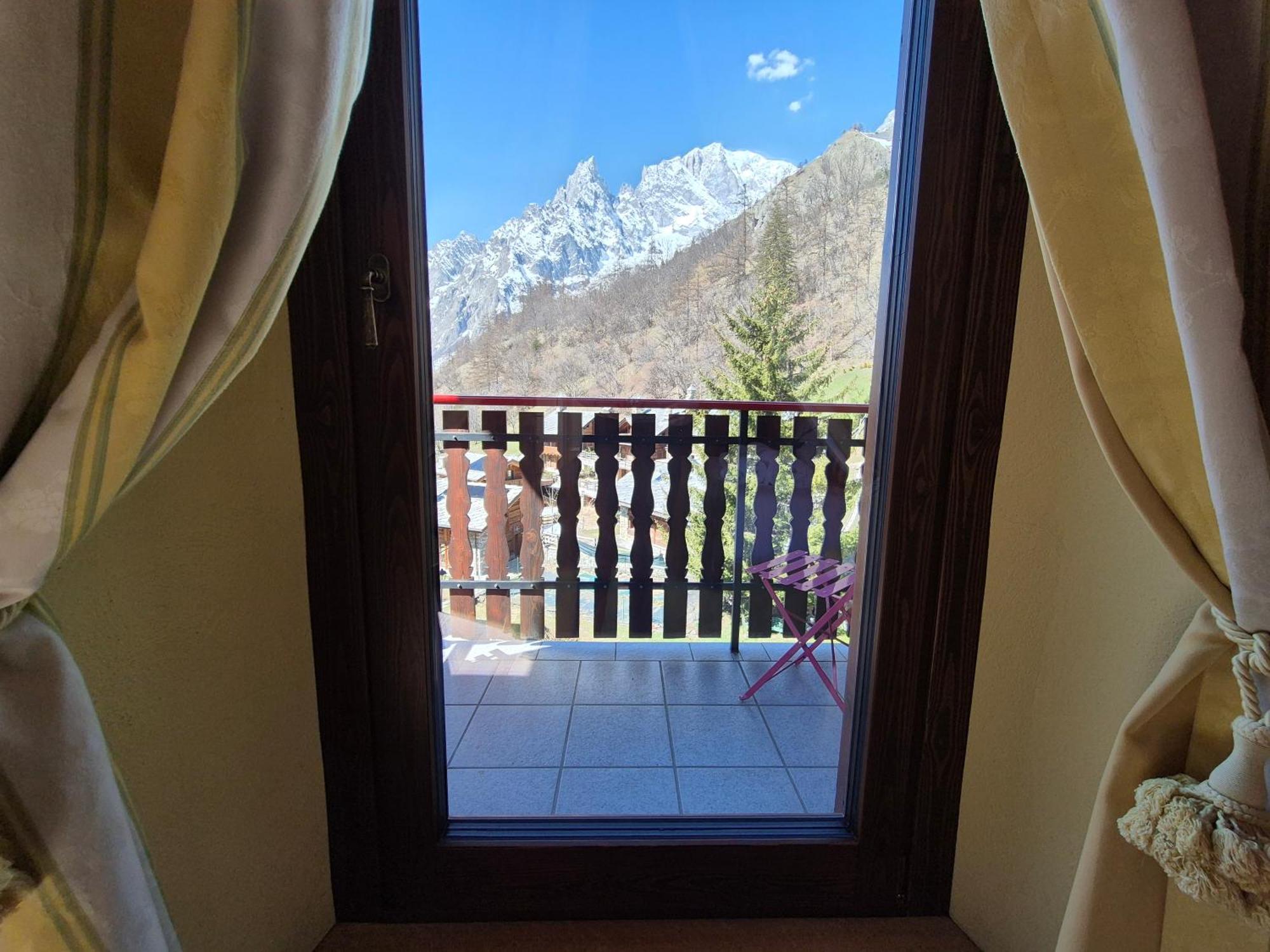 Dente Del Gigante Courmayeur
