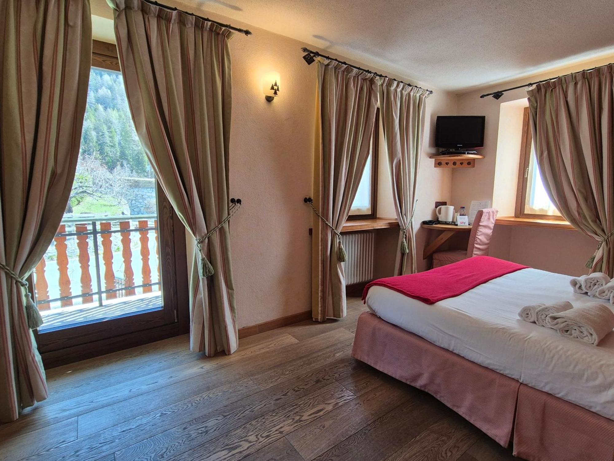 Hotel Dente Del Gigante 3*